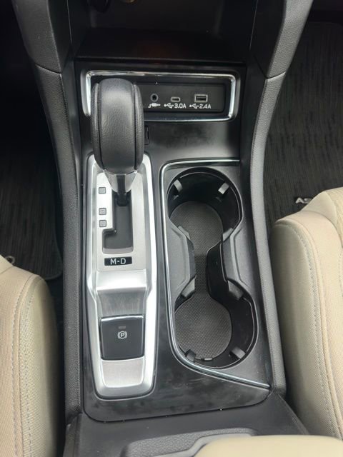 Used 2023 Subaru Ascent Premium w/ Convenience Package image 13