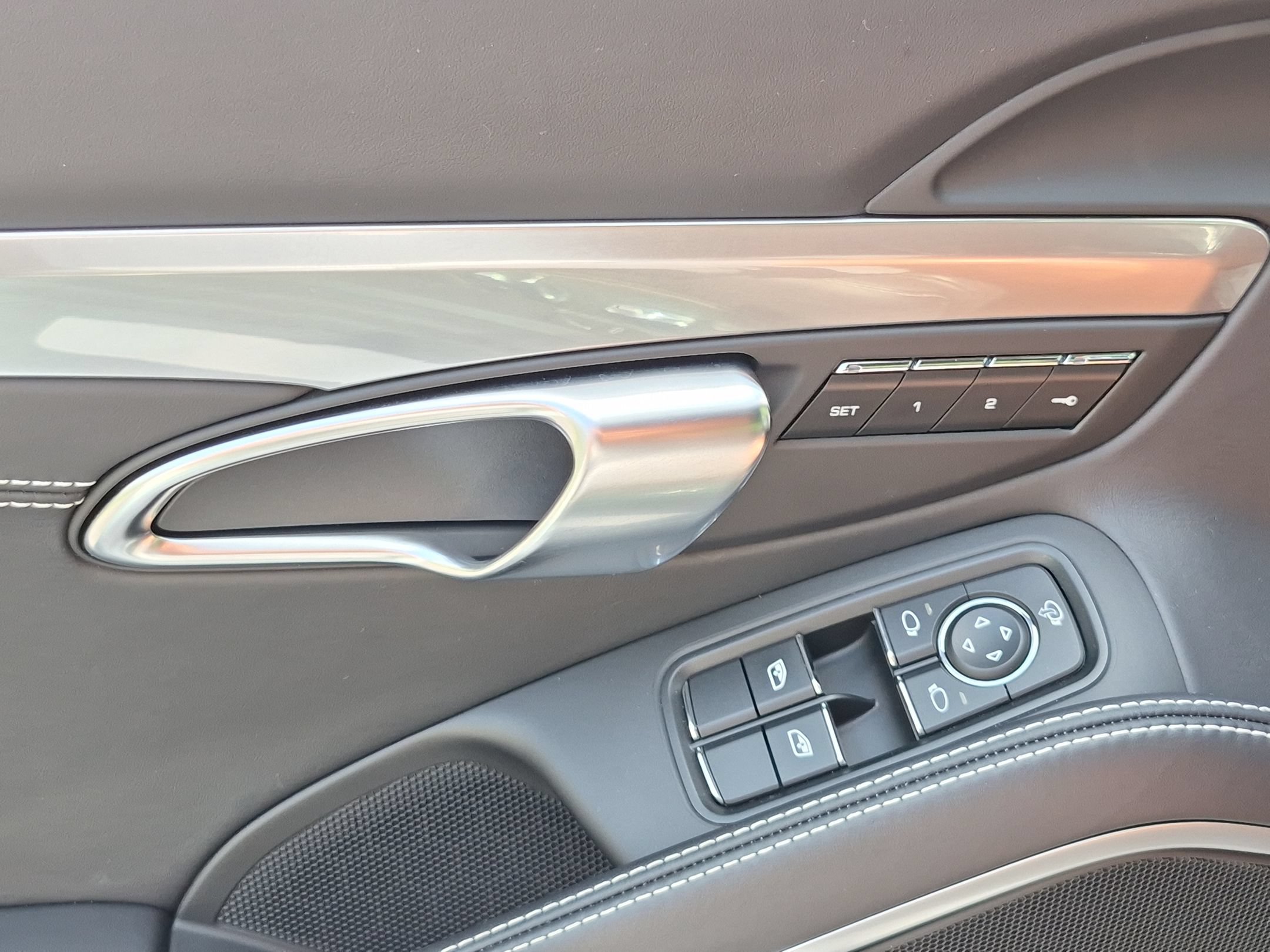 Certified 2024 Porsche 718 Cayman RWD image 19