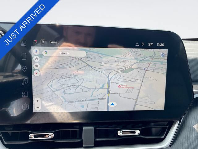 New 2026 Chevrolet Equinox LT w/ Safety and Technology Package FWD image 18