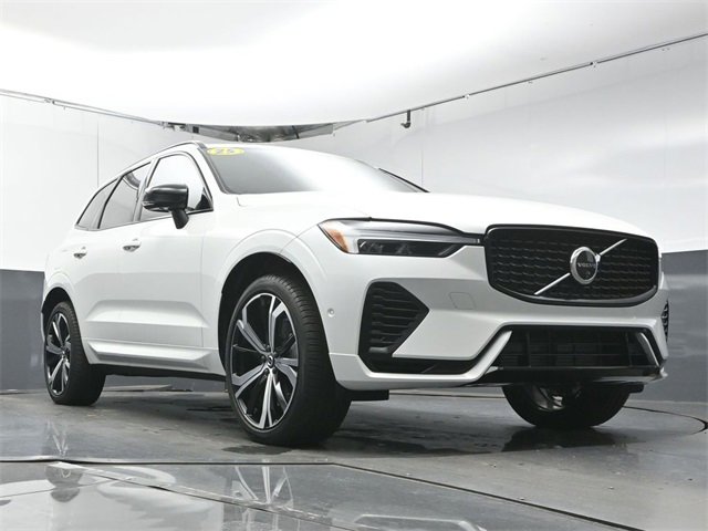 Used 2025 Volvo XC60 T8 Ultra w/ Protection Package Premier image 33