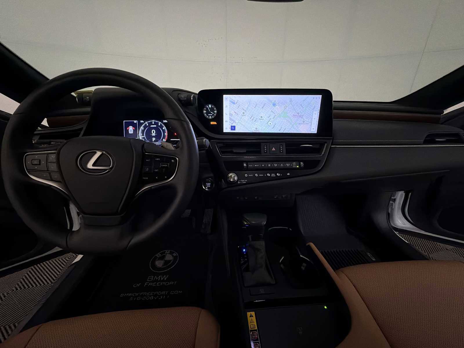 Used 2024 Lexus ES 350 w/ Premium Package image 16