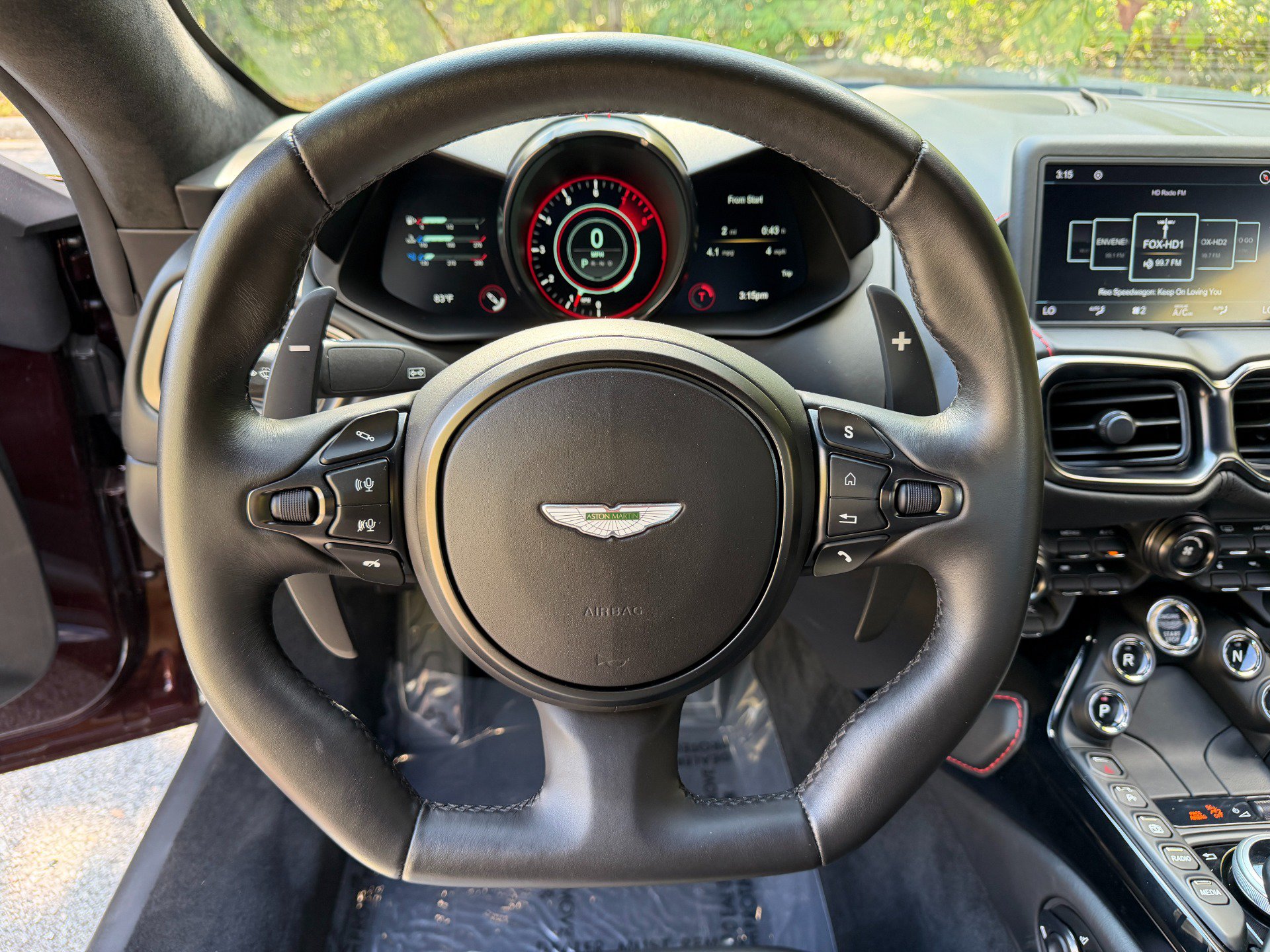 Used 2020 Aston Martin V8 Vantage Coupe RWD image 40