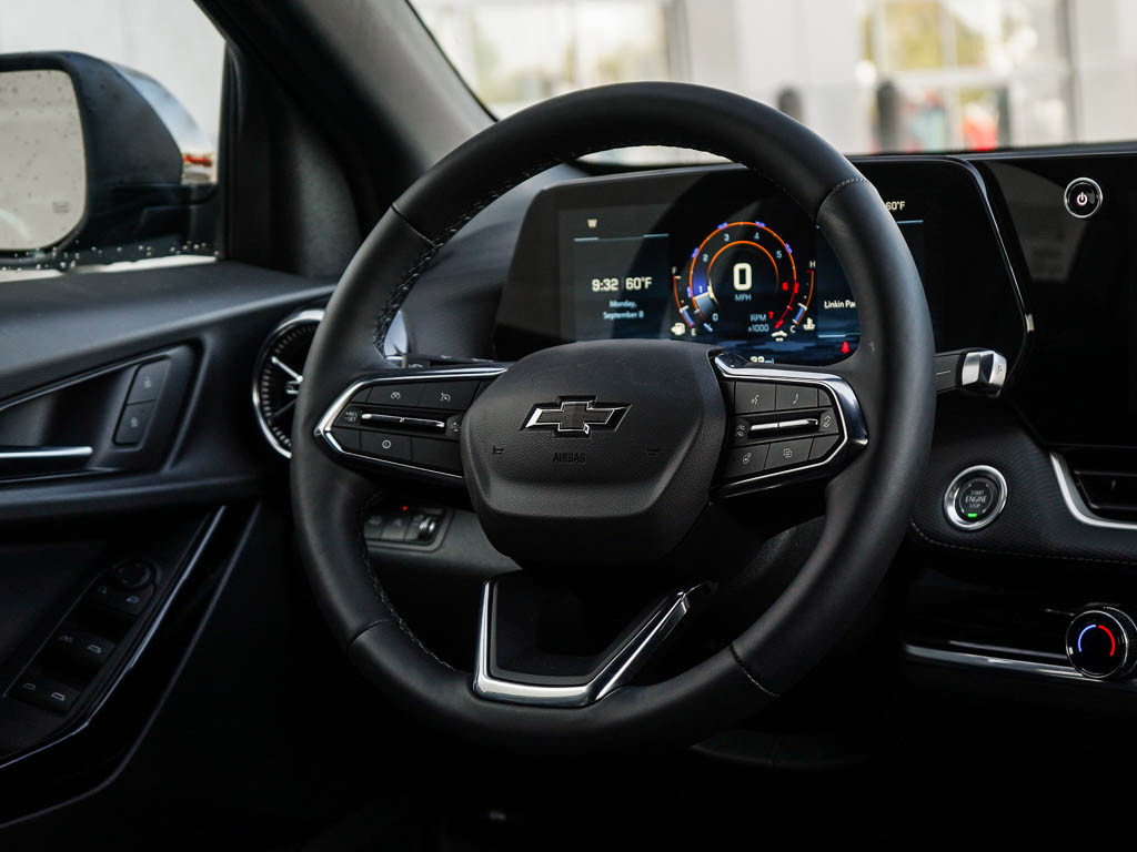 New 2026 Chevrolet Equinox LT w/ Convenience Package II AWD/4WD image 15