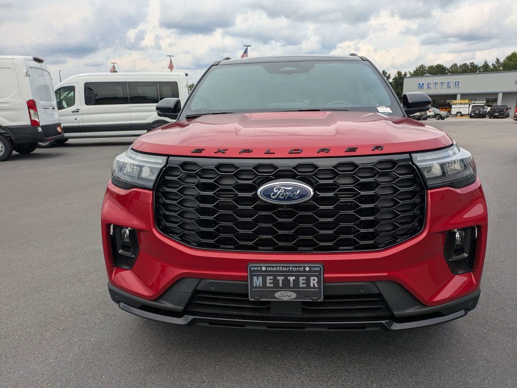New 2025 Ford Explorer ST-Line w/ Premium Package RWD image 33