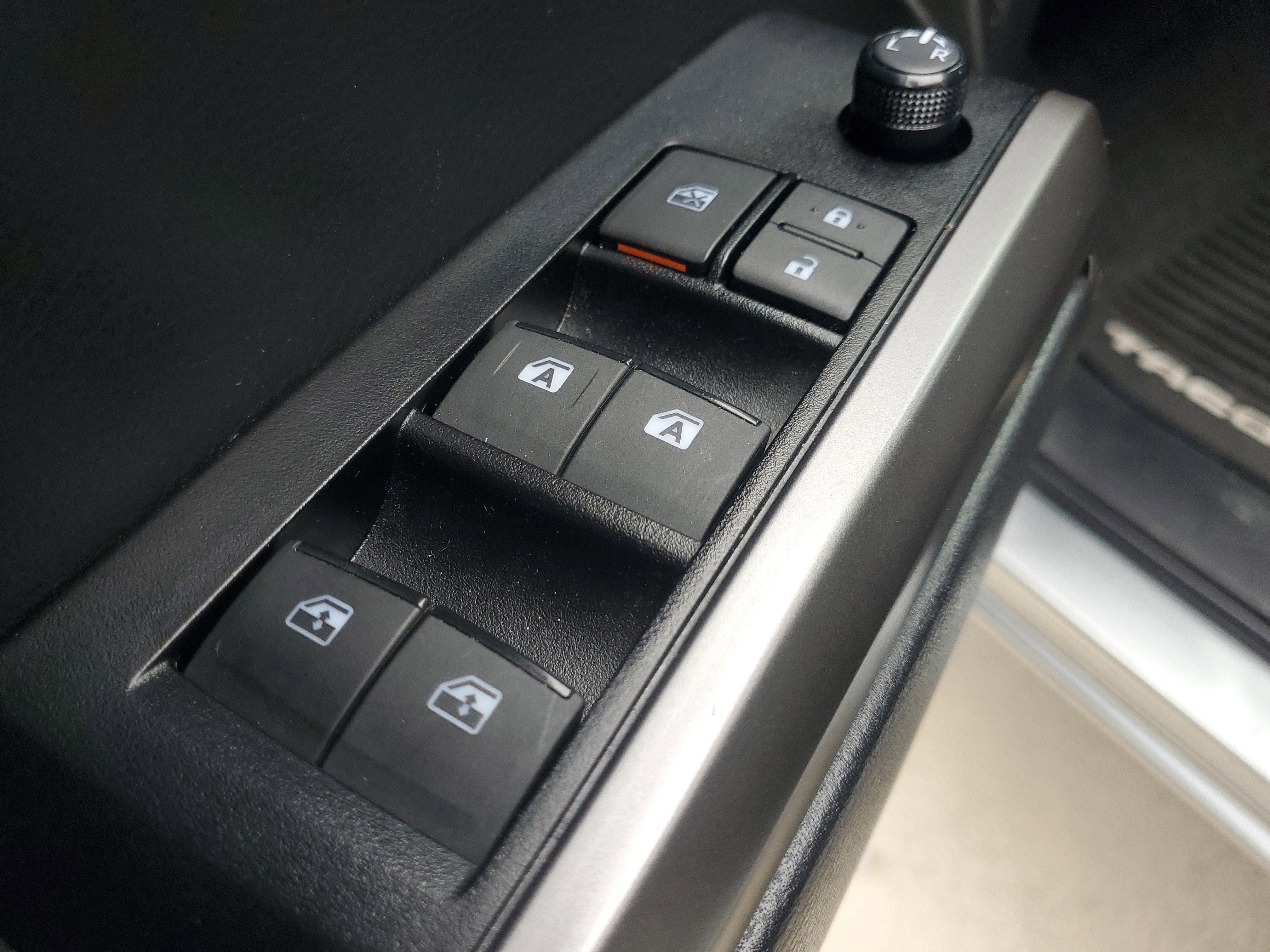 Used 2023 Toyota Tacoma SR5 RWD image 17