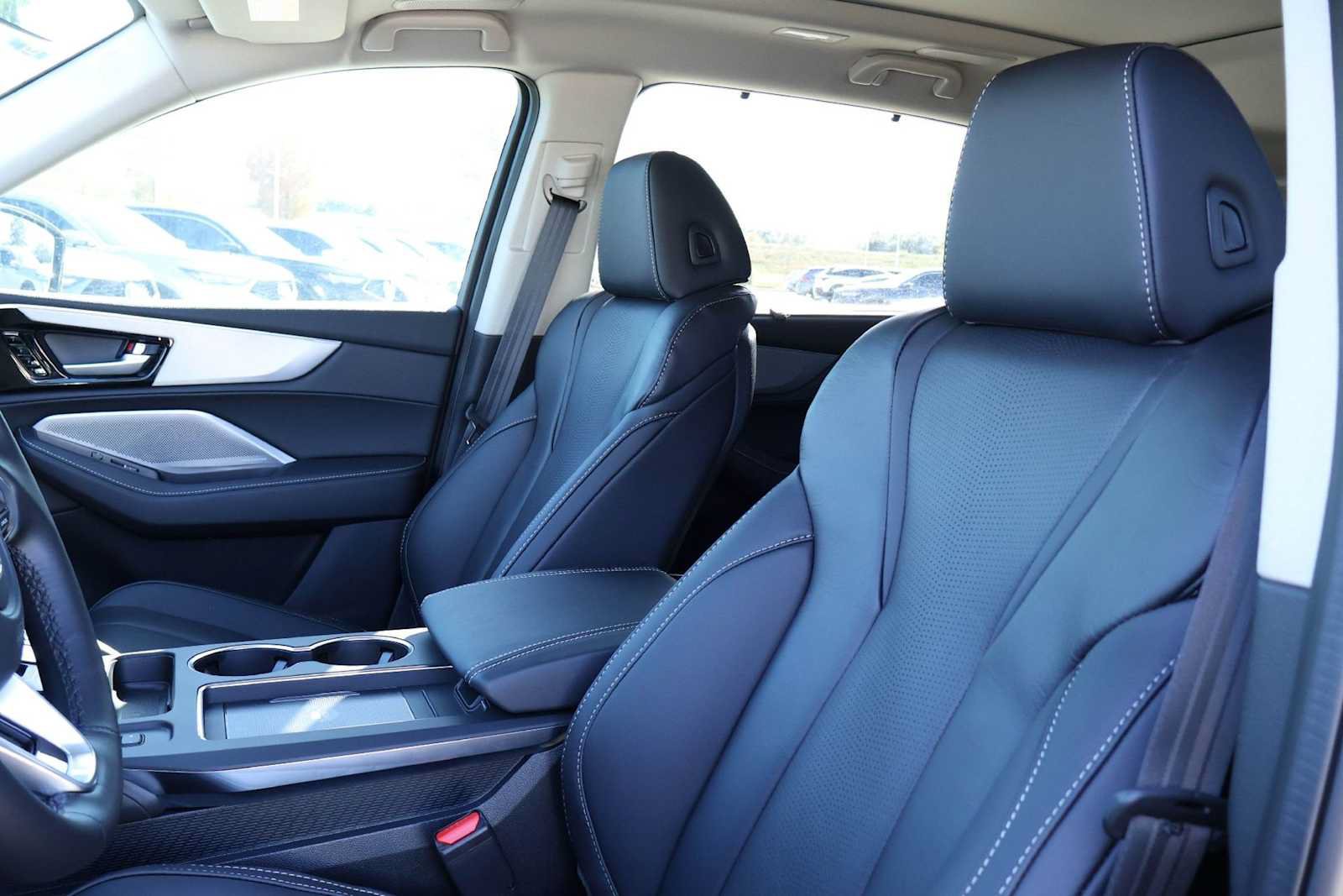 Certified 2026 Acura MDX w/ Technology Package FWD image 11