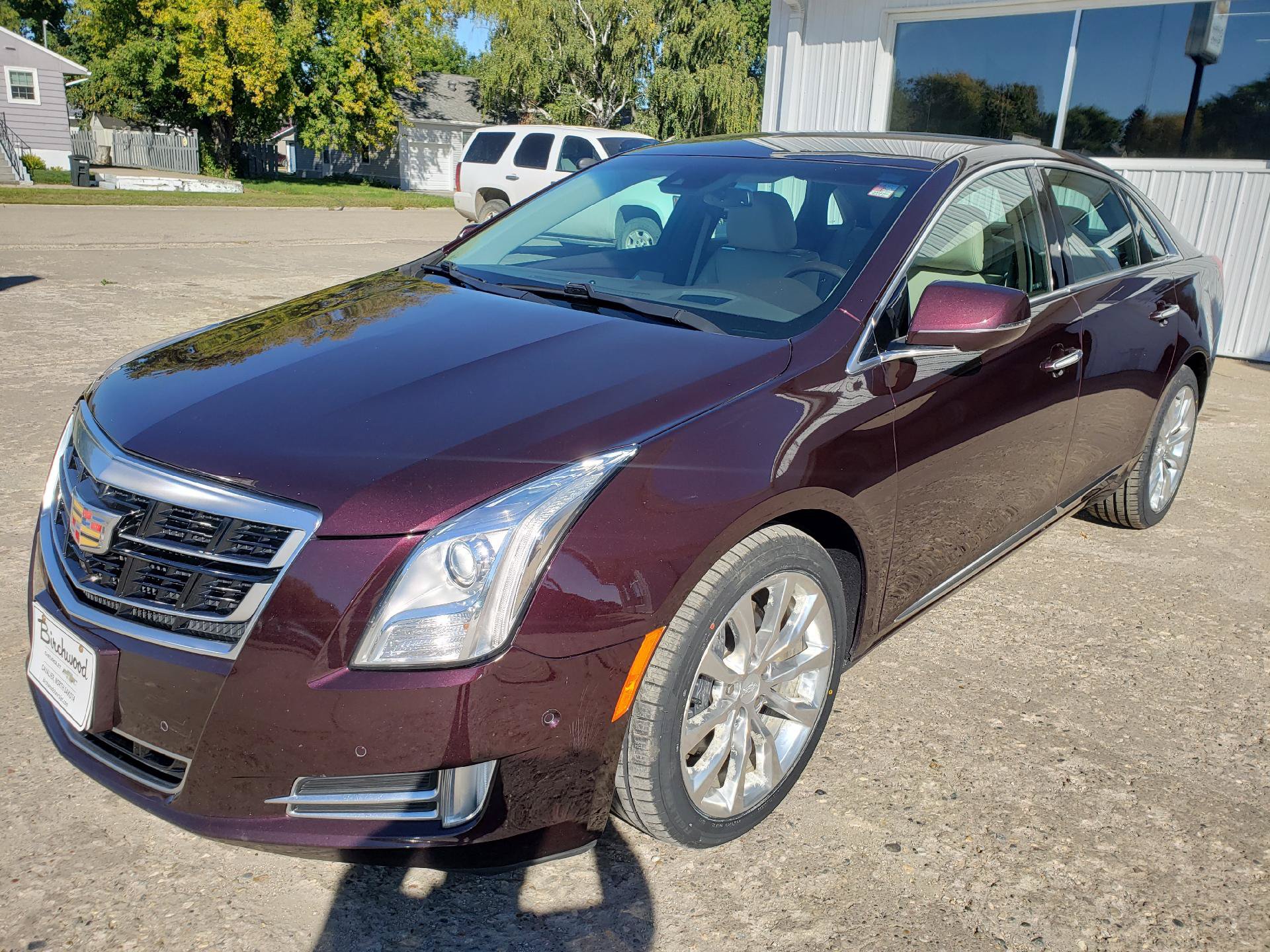 Used 2017 Cadillac XTS Premium Luxury FWD image 1