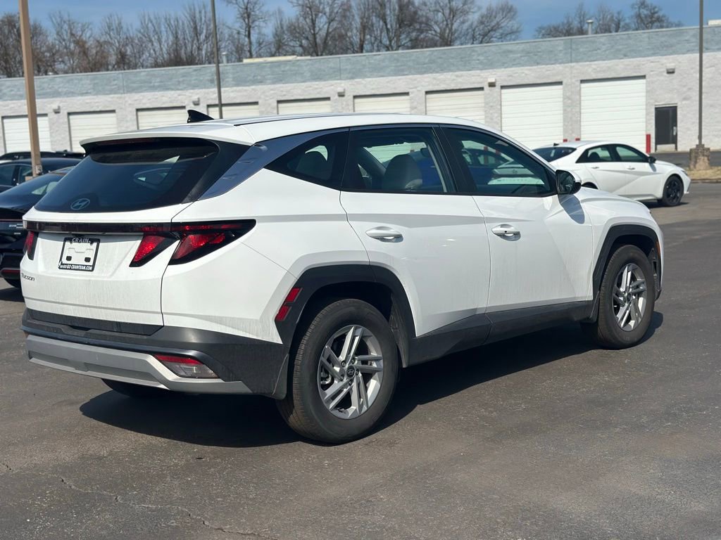 Used 2025 Hyundai Tucson SE image 7