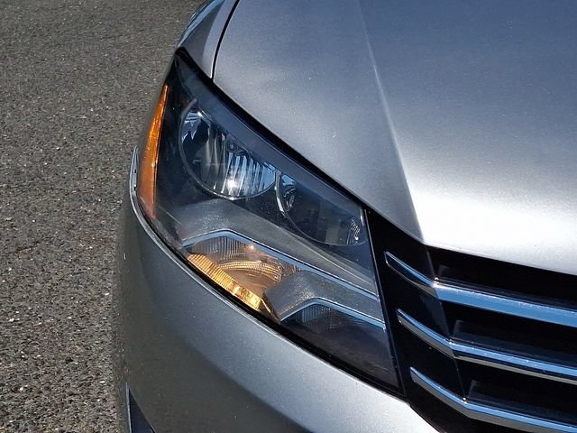 Used 2012 Volkswagen Passat 2.5 S FWD image 9