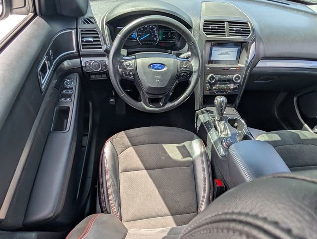 Certified 2019 Ford Explorer XLT w/ Equipment Group 202A AWD/4WD image 8