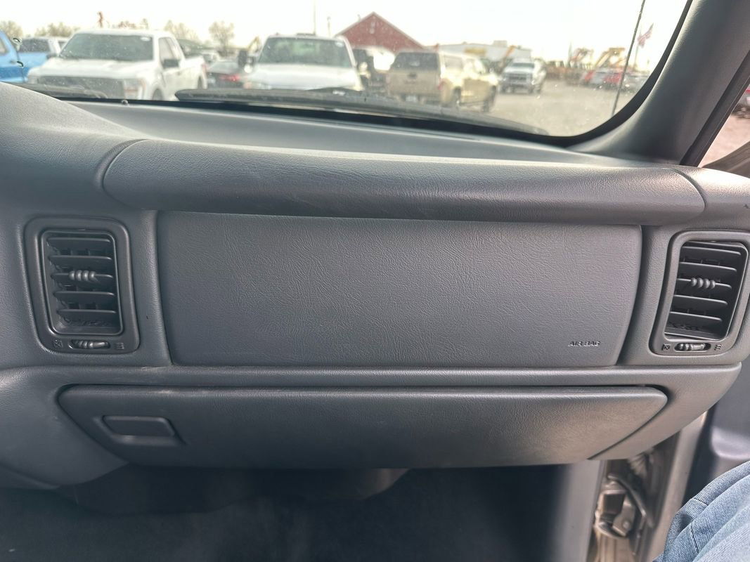 Used 2001 Chevrolet Silverado 2500 LS image 20