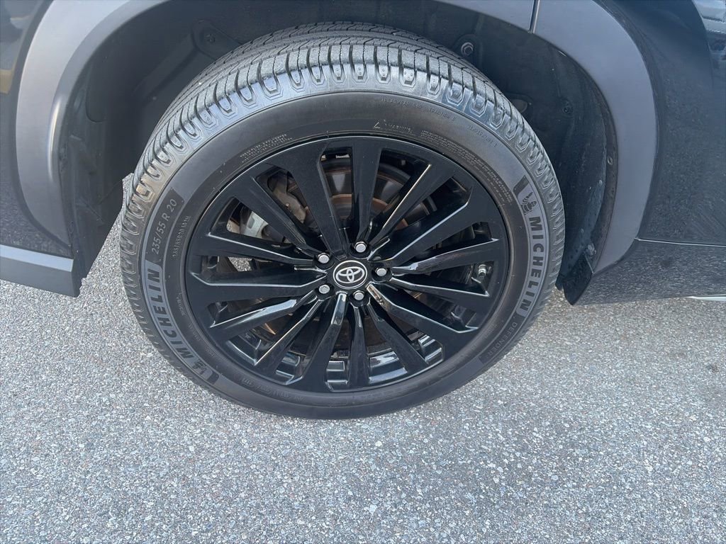 Used 2021 Toyota Highlander XSE image 10