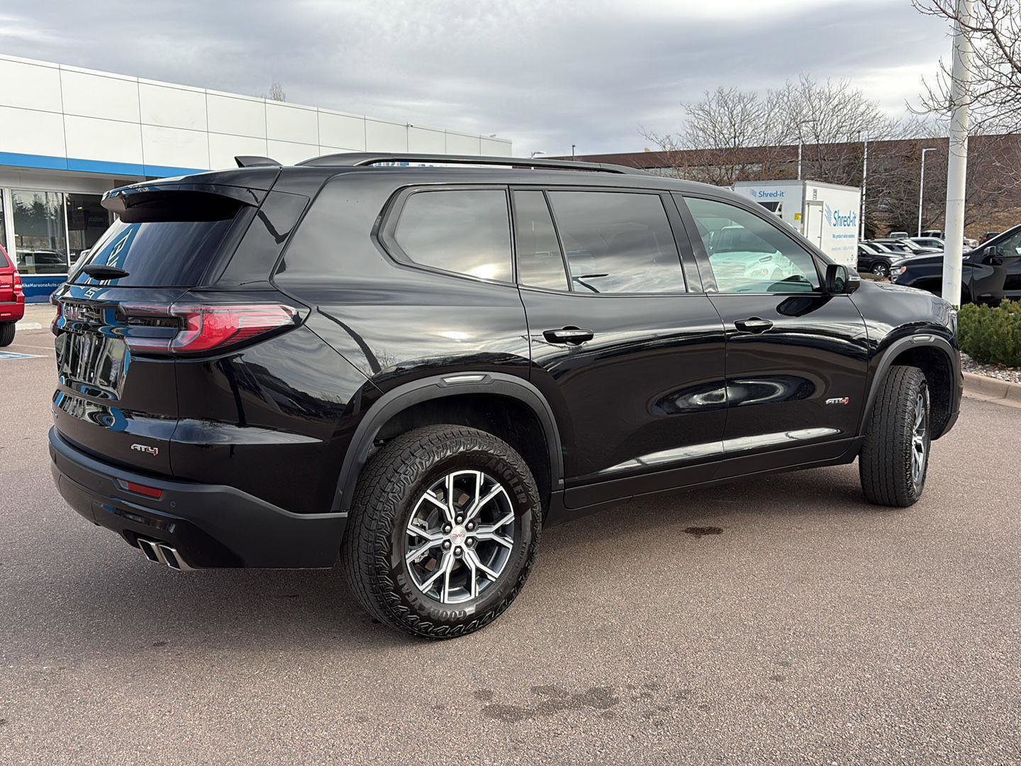 Used 2025 GMC Acadia AT4 w/ LPO, Floor Liner Package image 6