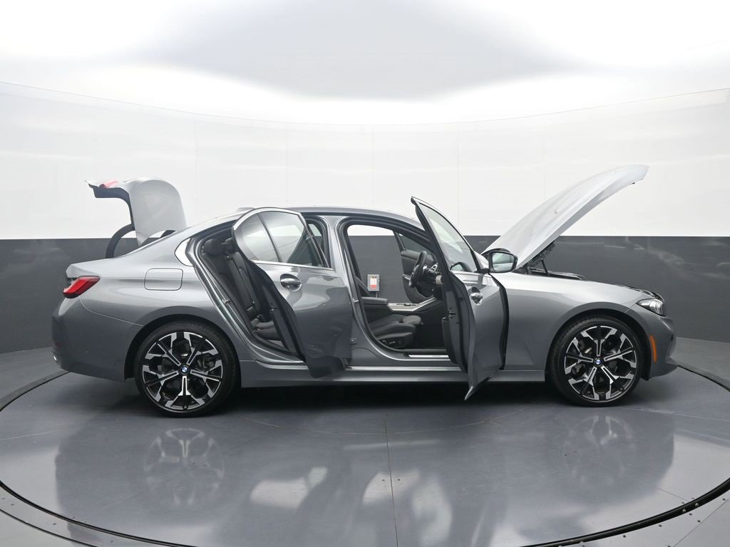 Used 2025 BMW 330i xDrive Sedan image 43