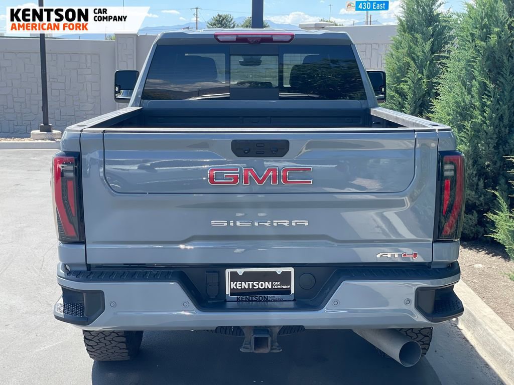 Used 2025 GMC Sierra 2500 AT4 w/ Technology Package AWD/4WD image 6