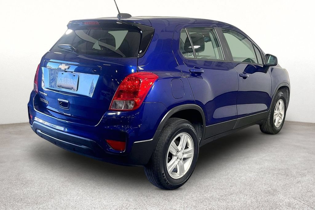 Used 2017 Chevrolet Trax LS AWD/4WD image 2