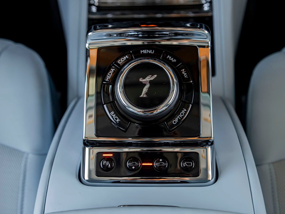 Used 2023 Rolls-Royce Phantom Sedan w/ The Phantom Package RWD image 23