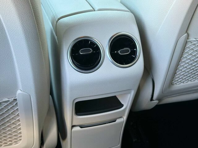 Certified 2025 Mercedes-Benz GLB 250 image 16