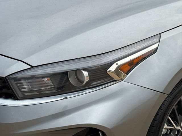 Used 2024 Kia Forte GT-Line w/ GT-Line Premium Package FWD image 4