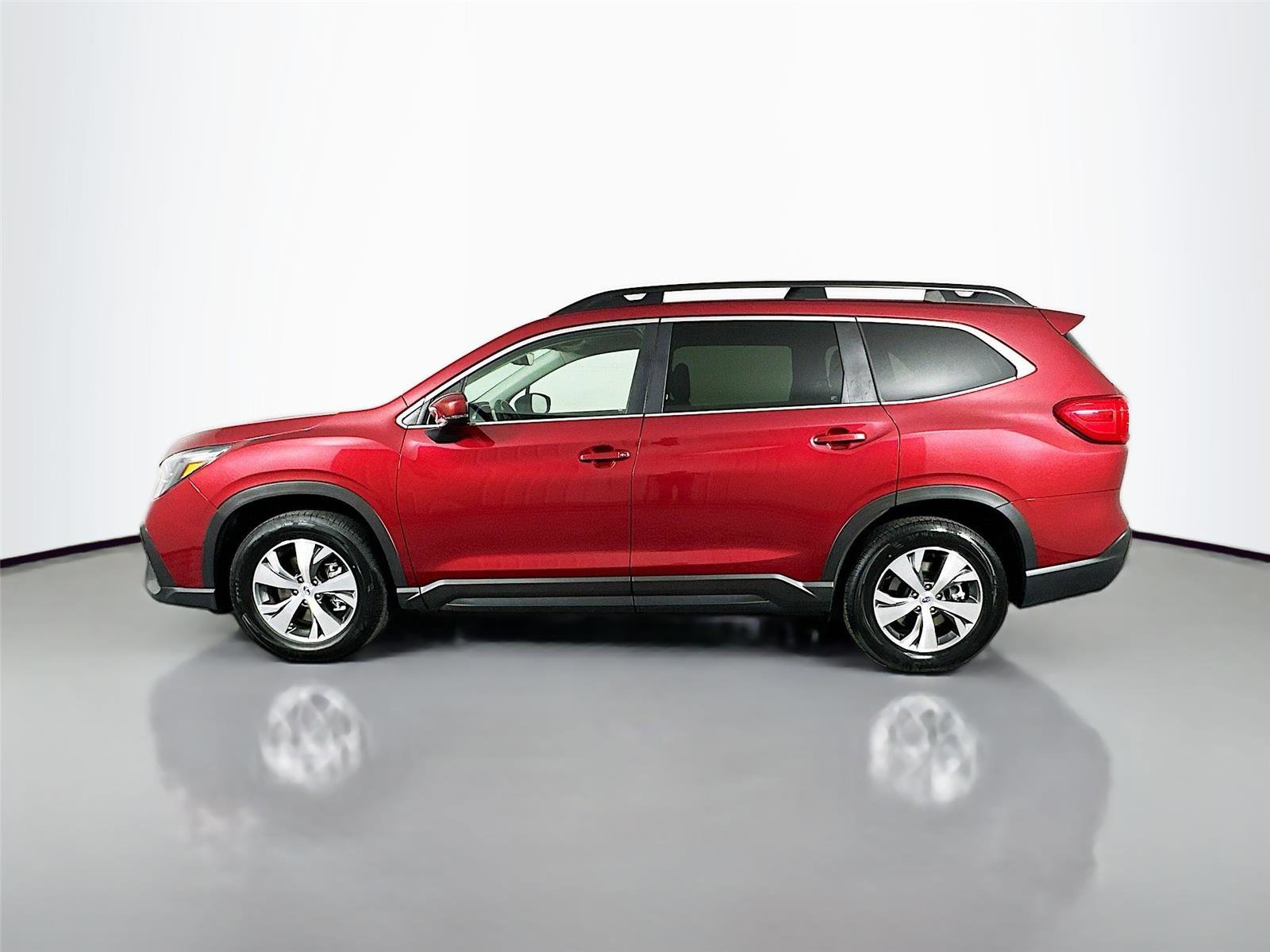 Used 2024 Subaru Ascent Premium w/ Convenience Package image 8