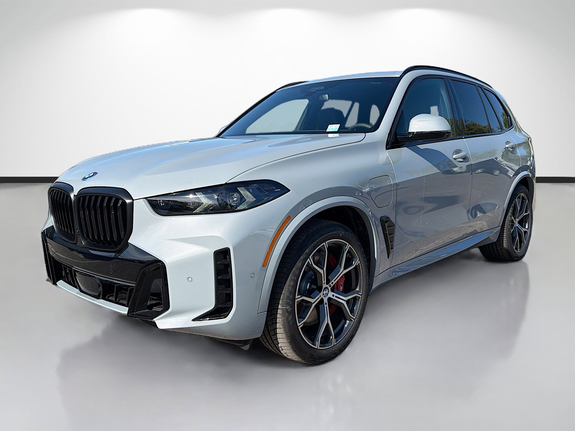 New 2026 BMW X5 xDrive50e w/ Executive Package image 7