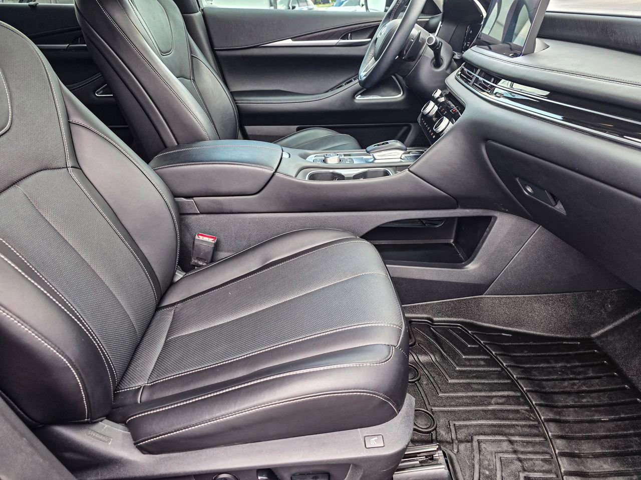 Used 2025 INFINITI QX60 Sensory w/ Vision Package AWD/4WD image 43