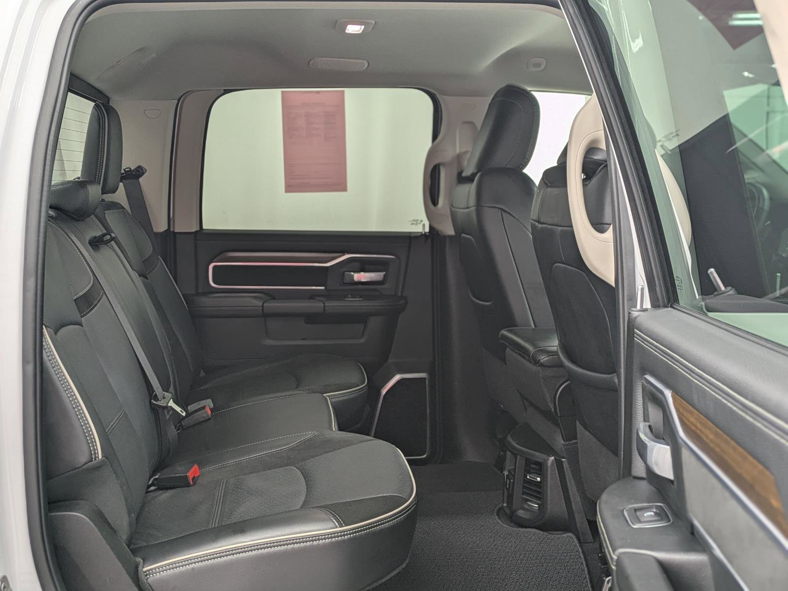 Used 2024 RAM 2500 Laramie image 27