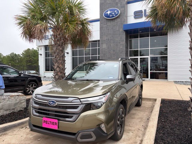 Used 2025 Subaru Forester Limited AWD/4WD image 3