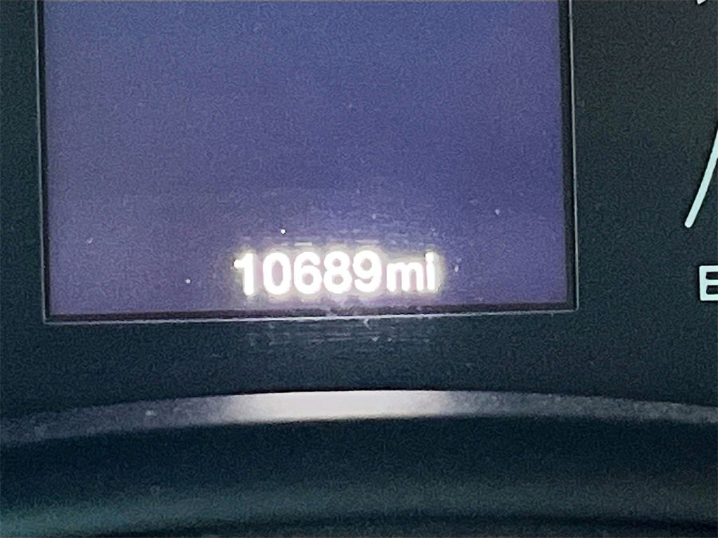 Used 2023 Jeep Renegade Latitude w/ Premium Group image 12