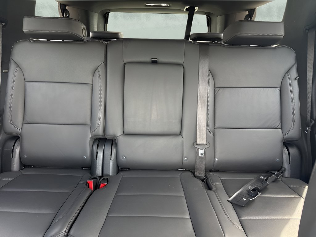 Used 2025 Chevrolet Tahoe LT AWD/4WD image 12