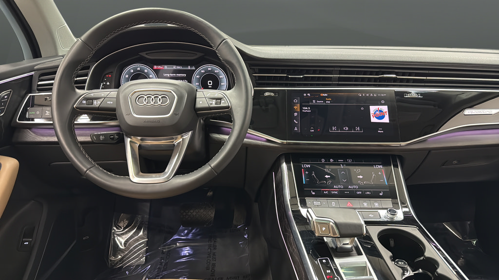Used 2025 Audi Q7 2.0T Premium w/ Convenience Plus Package AWD/4WD image 10