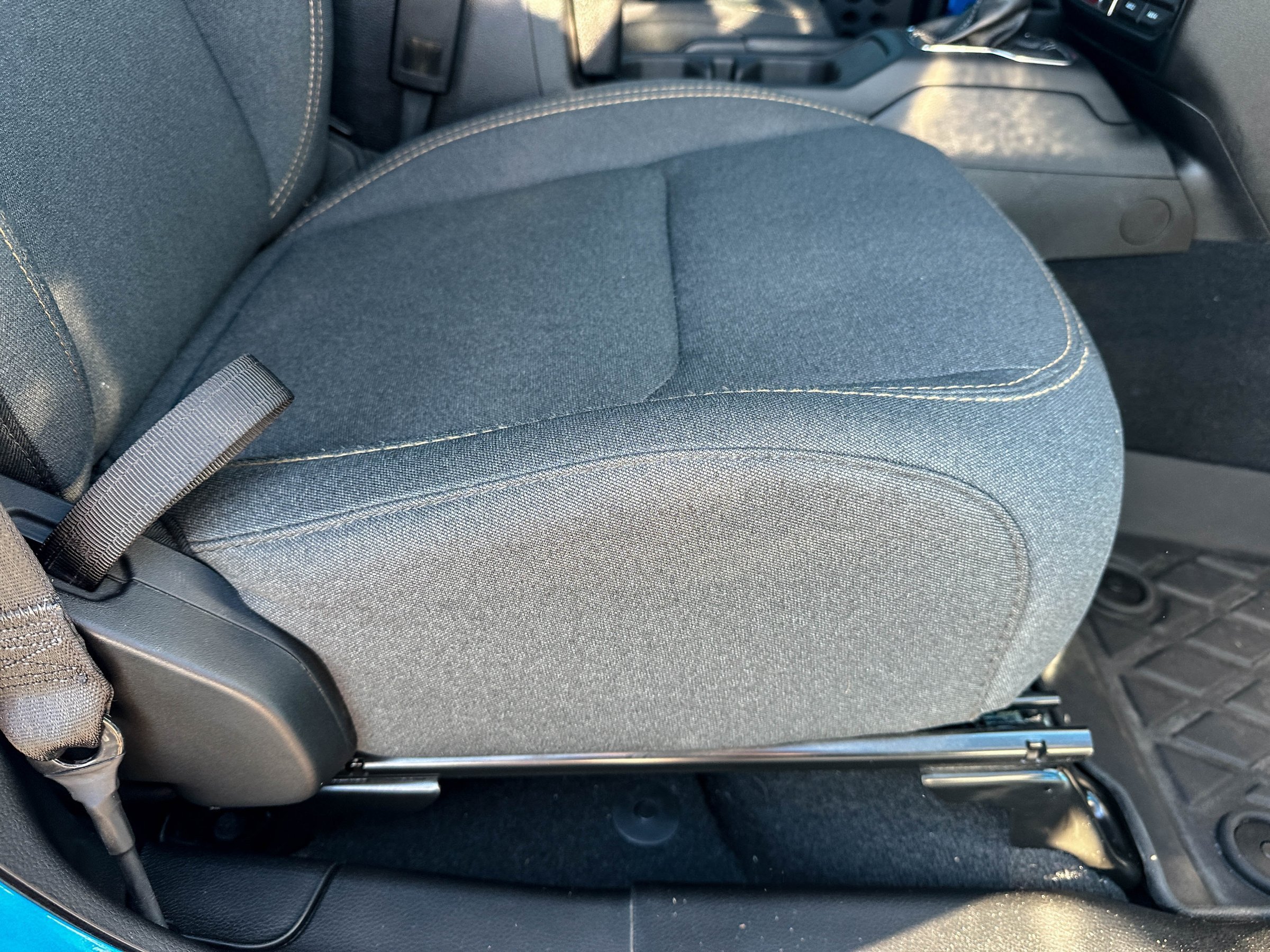 Used 2024 Jeep Gladiator Sport AWD/4WD image 25