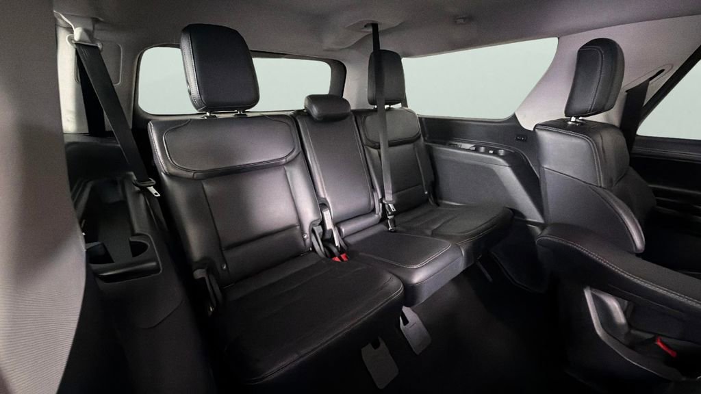 Used 2025 Ford Expedition Max Platinum AWD/4WD image 34