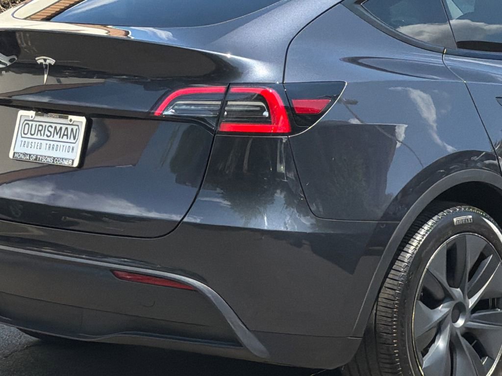 Used 2024 Tesla Model Y Long Range RWD image 7