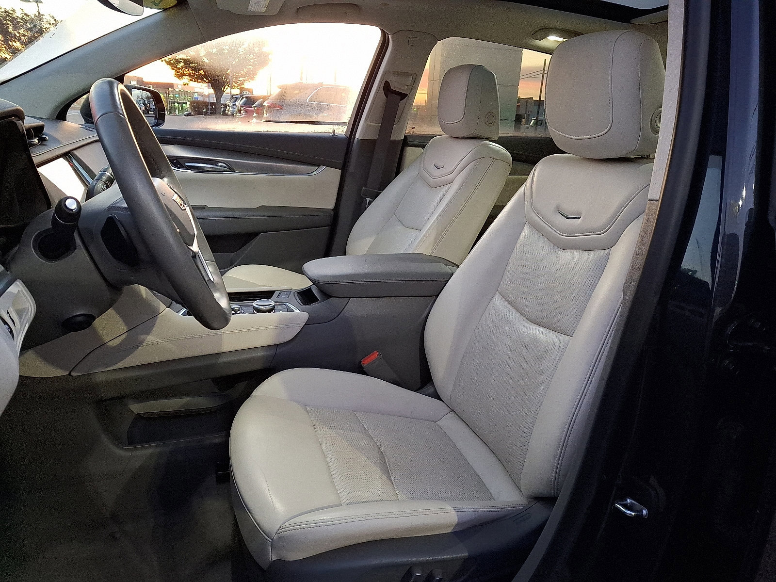 Used 2021 Cadillac XT5 Premium Luxury FWD image 13