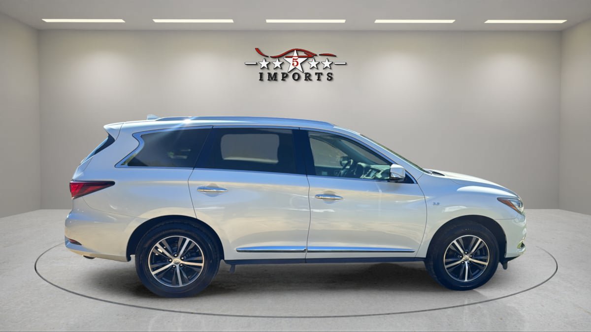Used 2019 INFINITI QX60 Luxe w/ Essential Package AWD/4WD image 6