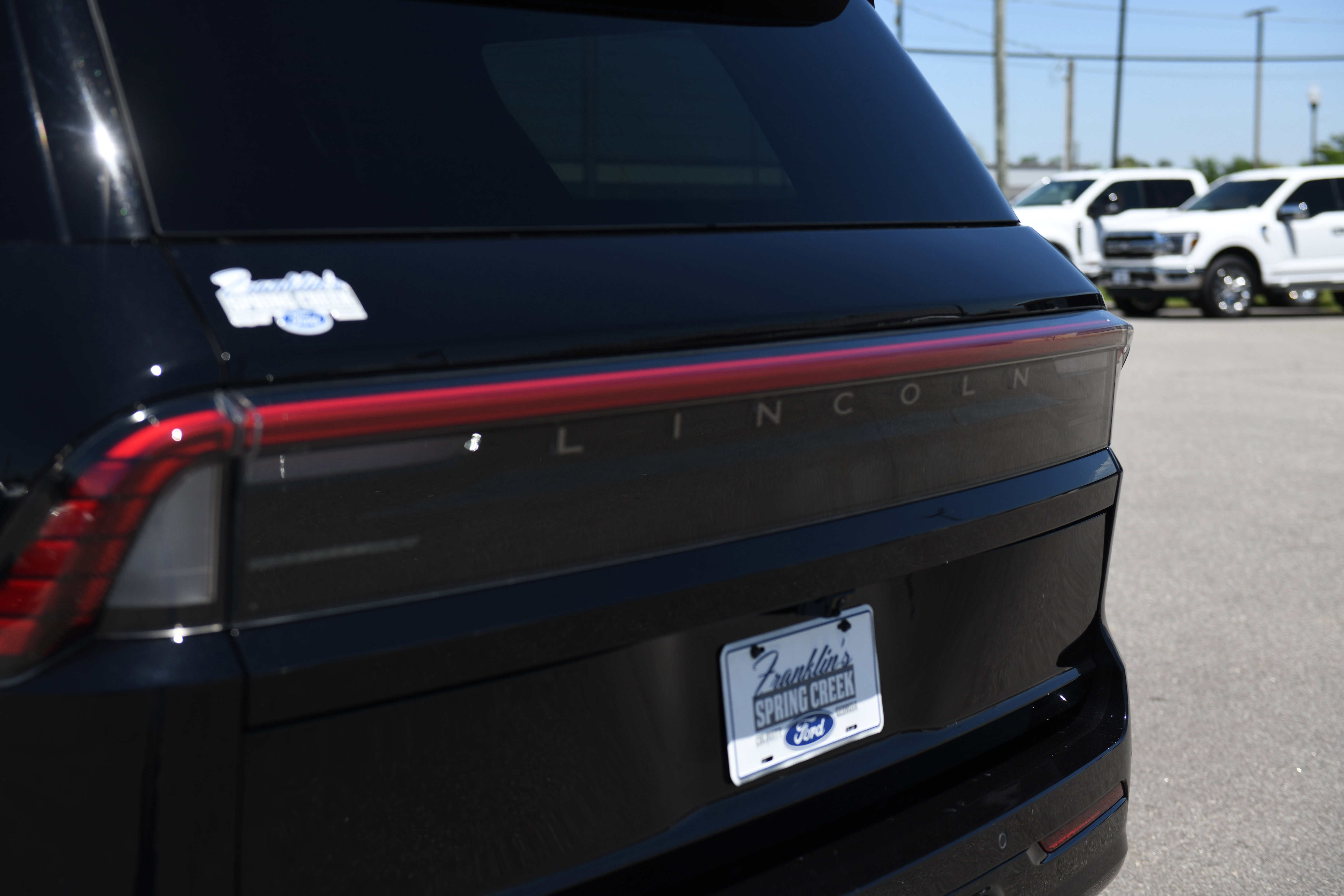 Used 2025 Lincoln Navigator Reserve w/ Jet Appearance Package image 16