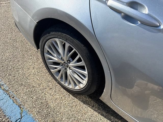 Used 2020 Toyota Camry XLE FWD image 4