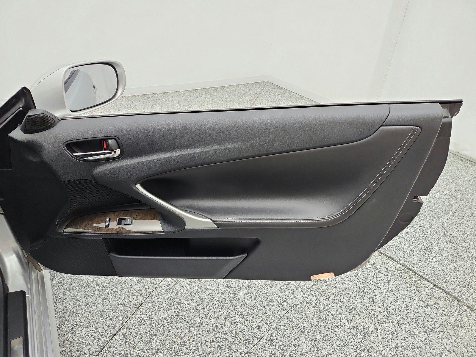 Used 2015 Lexus IS 250C w/ Navigation System Package RWD image 19