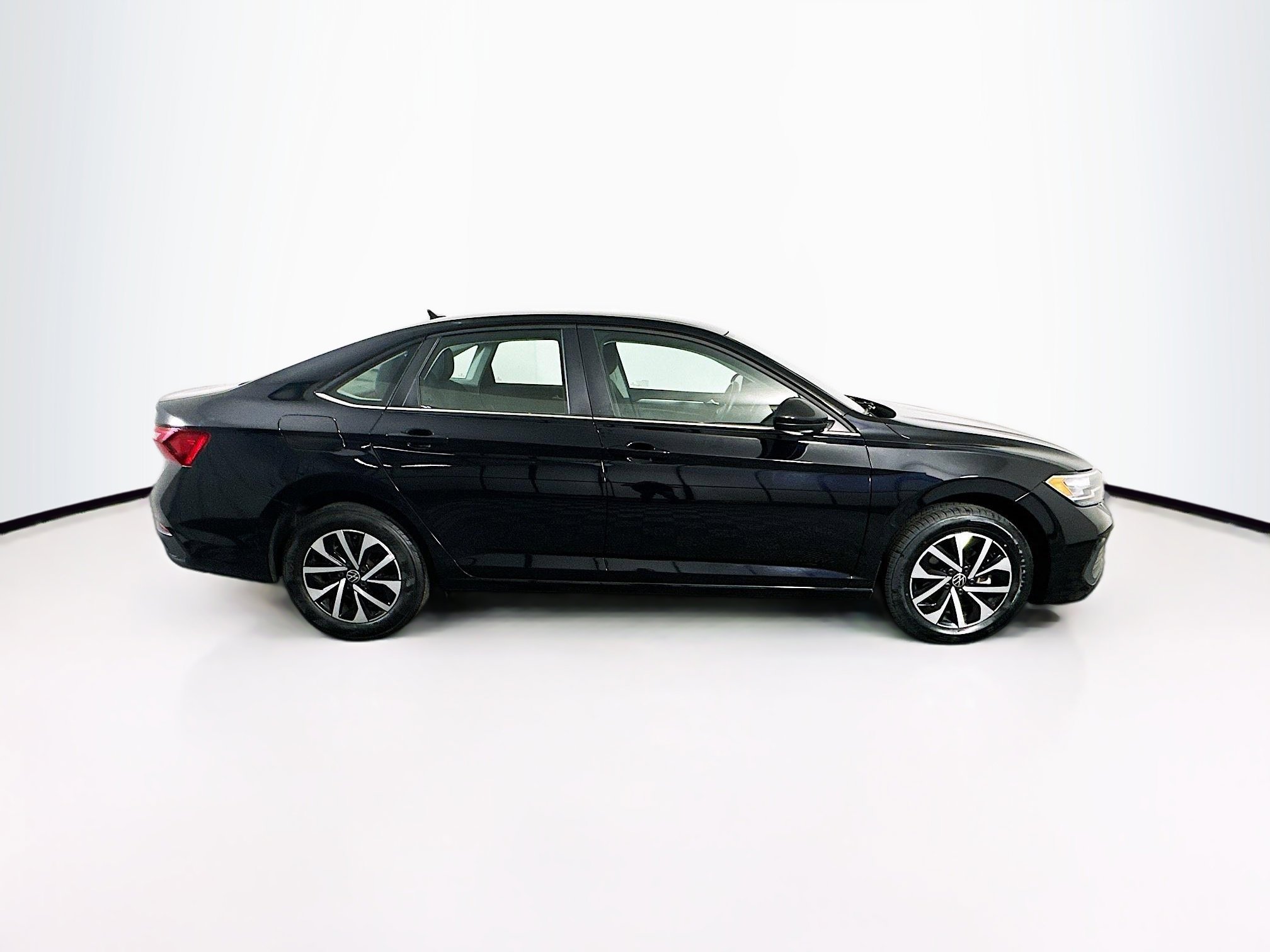 Used 2024 Volkswagen Jetta S image 10