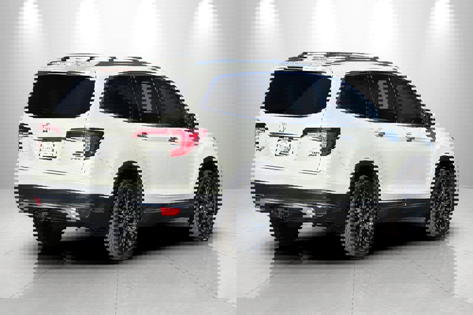 Certified 2019 Honda Pilot Touring image 2