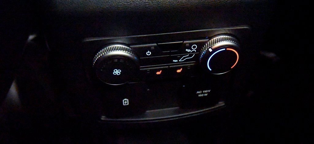 Used 2021 Ford Explorer ST w/ ST Street Pack image 32