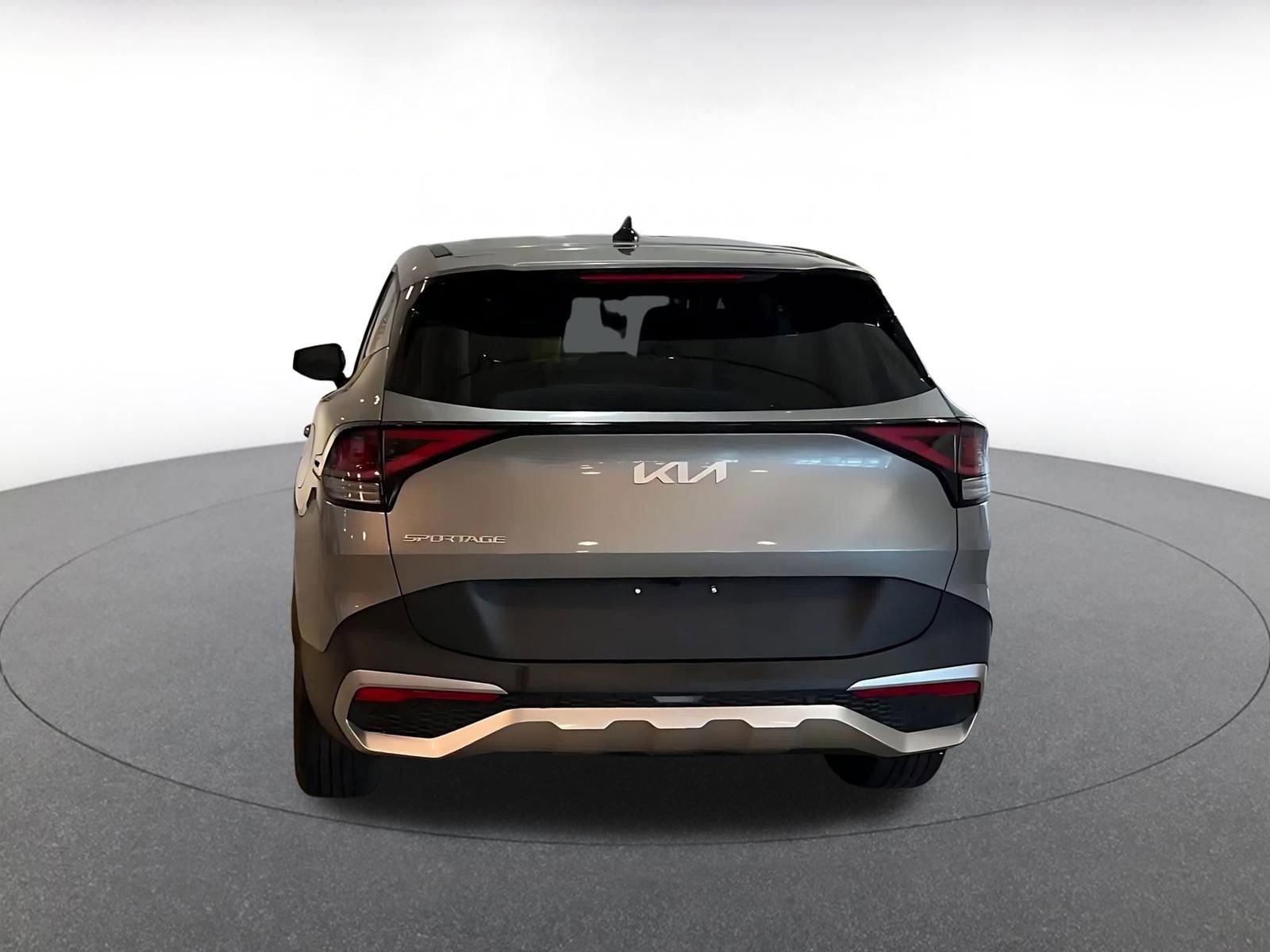 Used 2025 Kia Sportage LX image 12