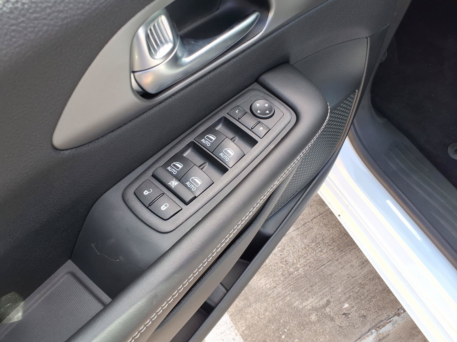 New 2027 Chrysler Pacifica LX FWD image 16