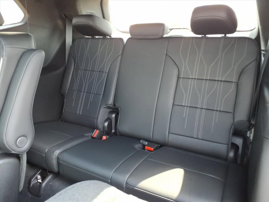 New 2026 Buick Enclave Avenir w/ Super Cruise Package image 15