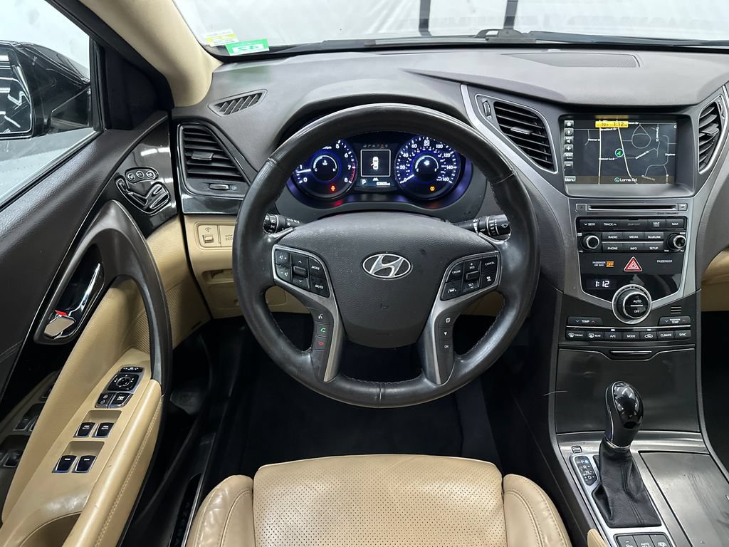 Used 2016 Hyundai Azera Limited FWD image 22