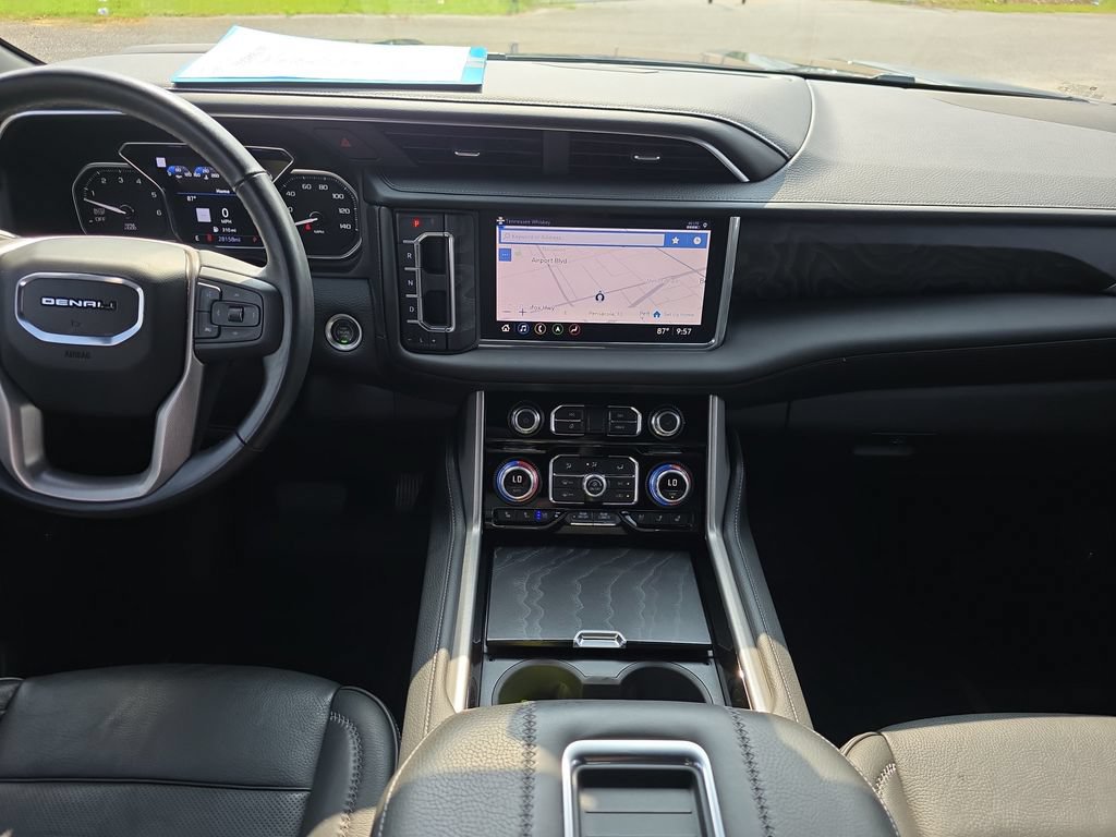 Used 2021 GMC Yukon Denali w/ Denali Premium Package RWD image 15
