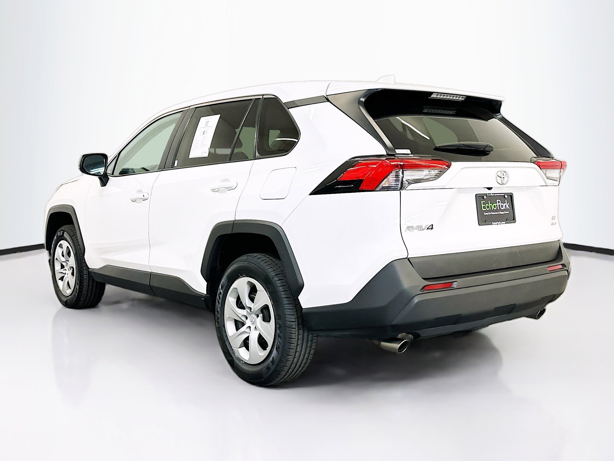 Used 2024 Toyota RAV4 LE image 5