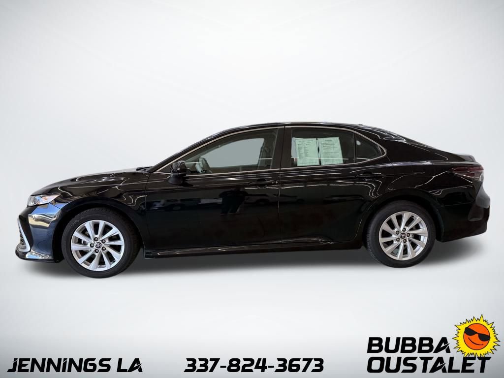 Used 2024 Toyota Camry LE image 2