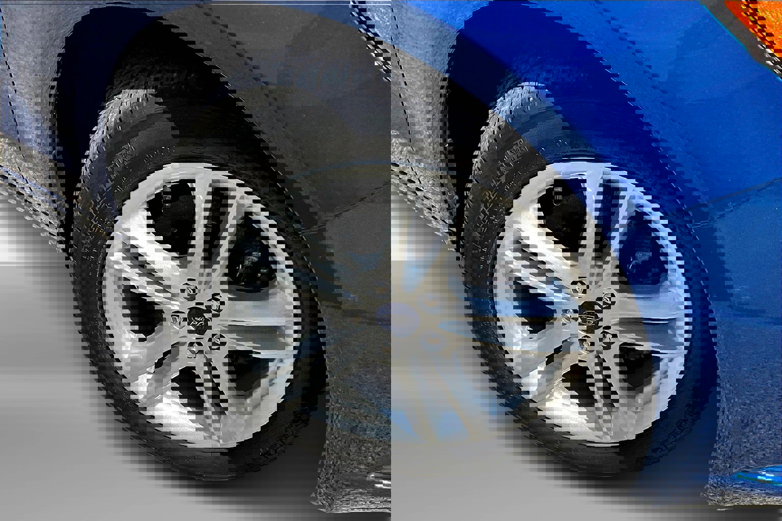 Used 2018 Ford Fusion S image 9